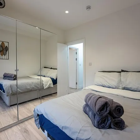 Stylish And Cozy Flats Apartment London Exterior photo