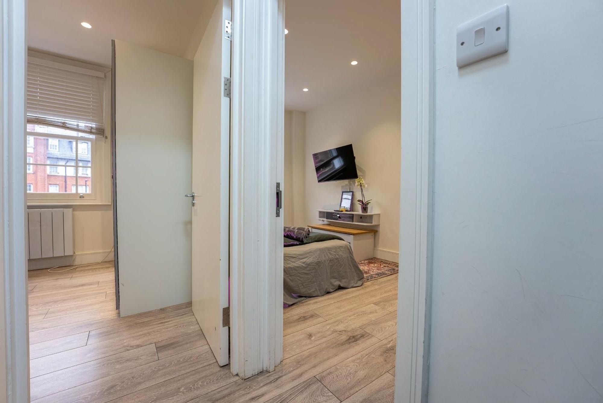 Stylish And Cozy Flats Apartment London
